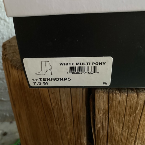 Tennon Dress Bootie by Nine West Size 8 - Picture 6 of 6